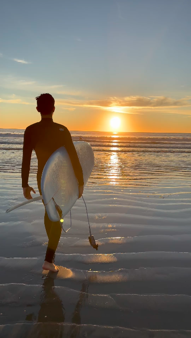 Luis Surfing